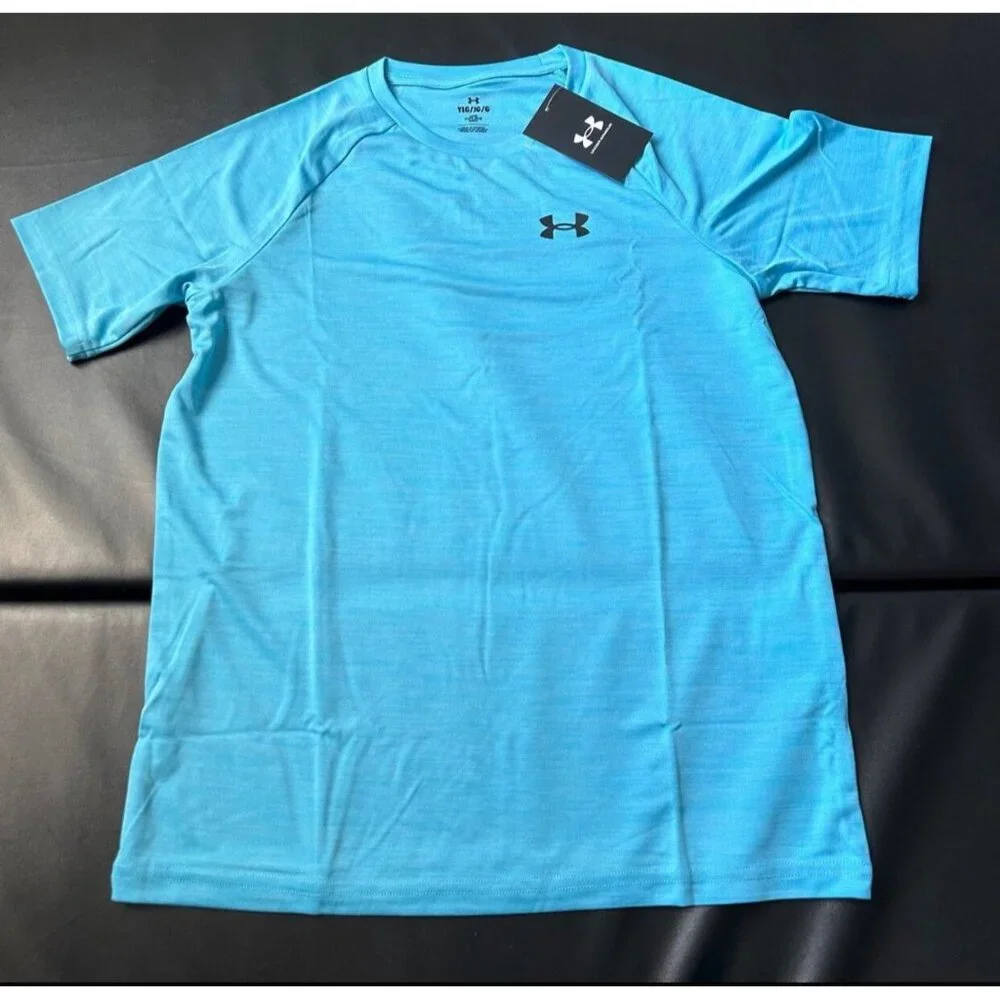 NWT Under Armour Jogger & Tee Set Boys Youth Size Medium
